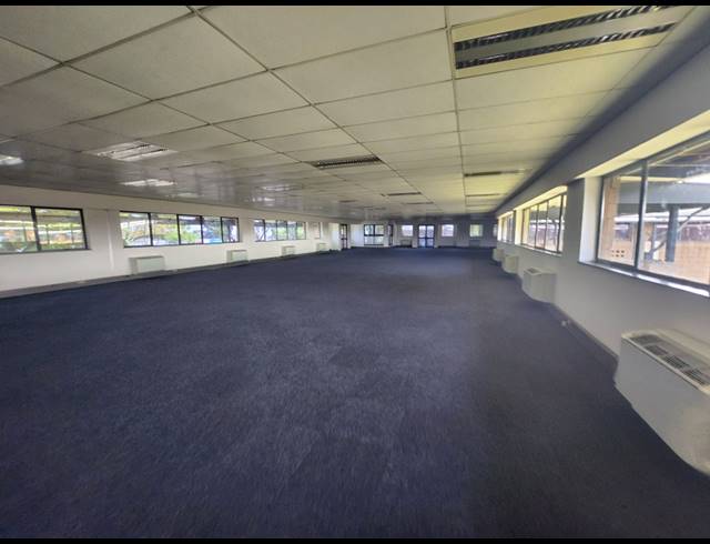1,840M² OFFICE TO LET IN RANDJESPARK